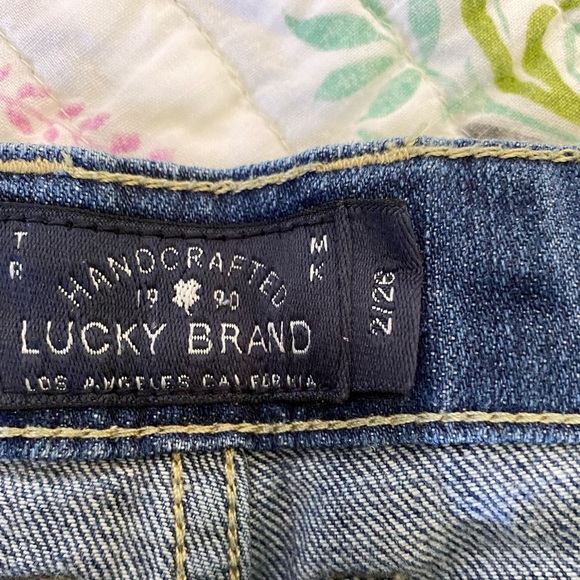 Lucky Brand Sienna Weekender Crop - size 2 - Picture 6 of 8